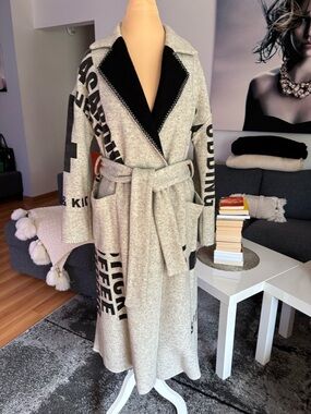 Grey Graphic Long Belted Robe Coat with Contrast Collar